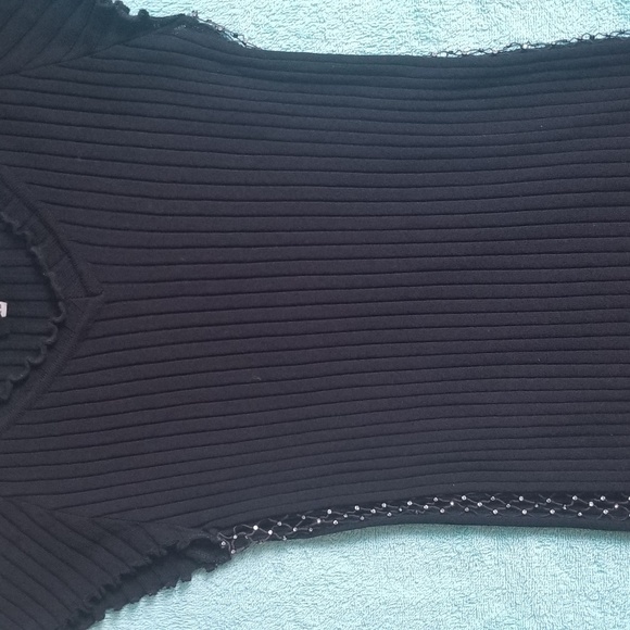 Top - Picture 5 of 7